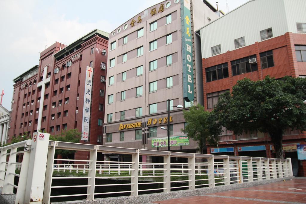 Riverside Hotel Kaohsiung Exteriör bild